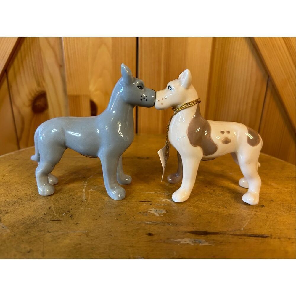 Westland Porcelain Magnetic Kissing Boxer Dog Salt & Pepper Shakers-3-1/2" Tall